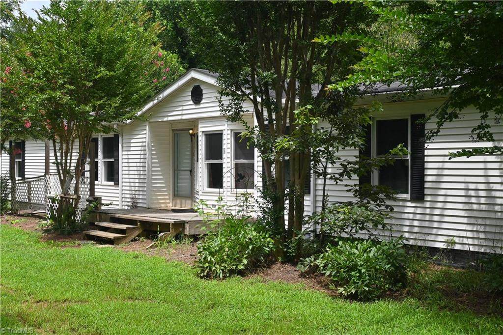 1070 Oliver Lane - Photo 1