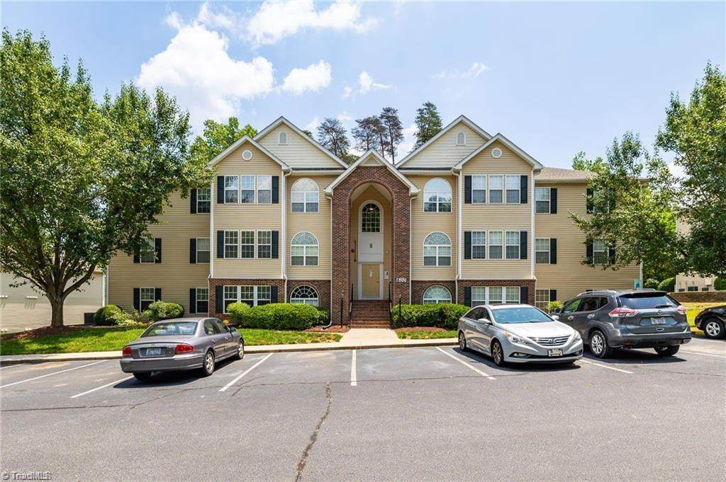 623 Ivy Glen Drive - Photo 1
