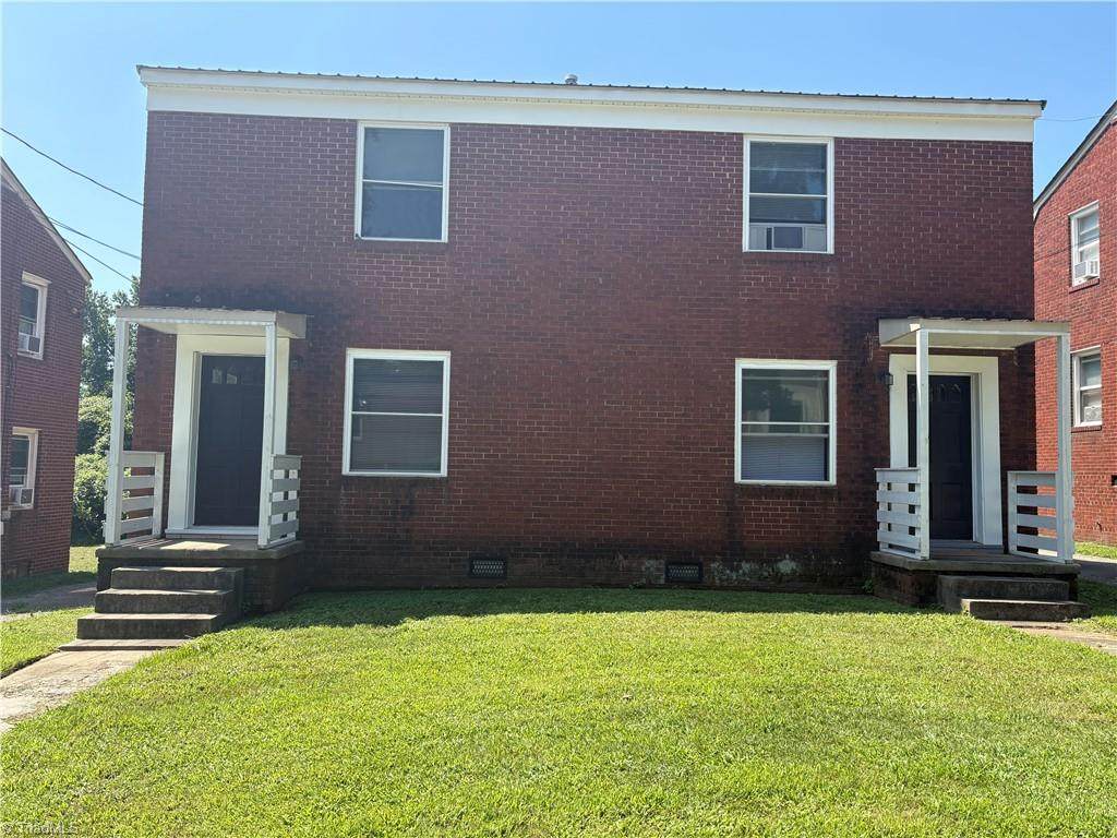 711 Chestnut Drive - Photo 1