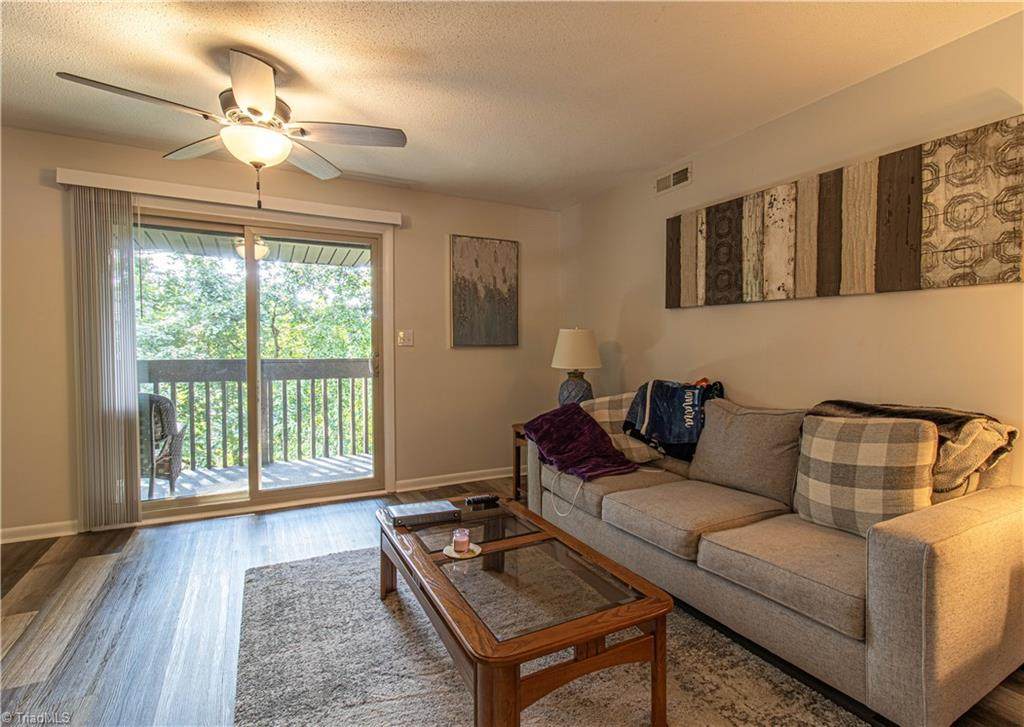 174 Turnwood Lane - Photo 1
