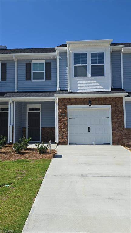 1261 Evelynnview Lane - Photo 1