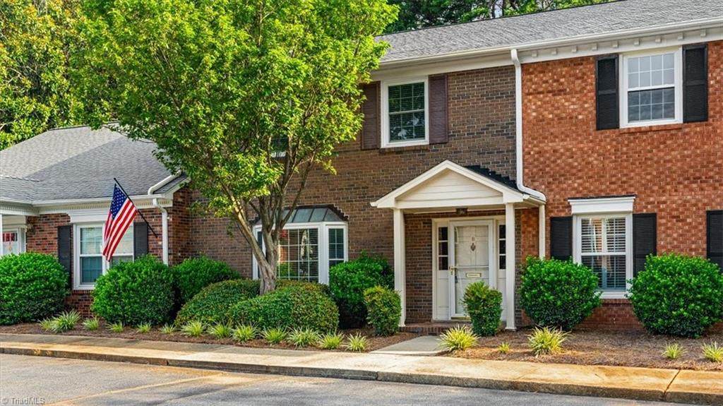 25 Fountain Manor Drive - Photo 1