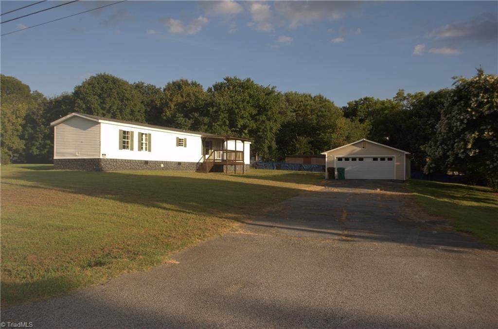 6265 Lowerywood Circle - Photo 1