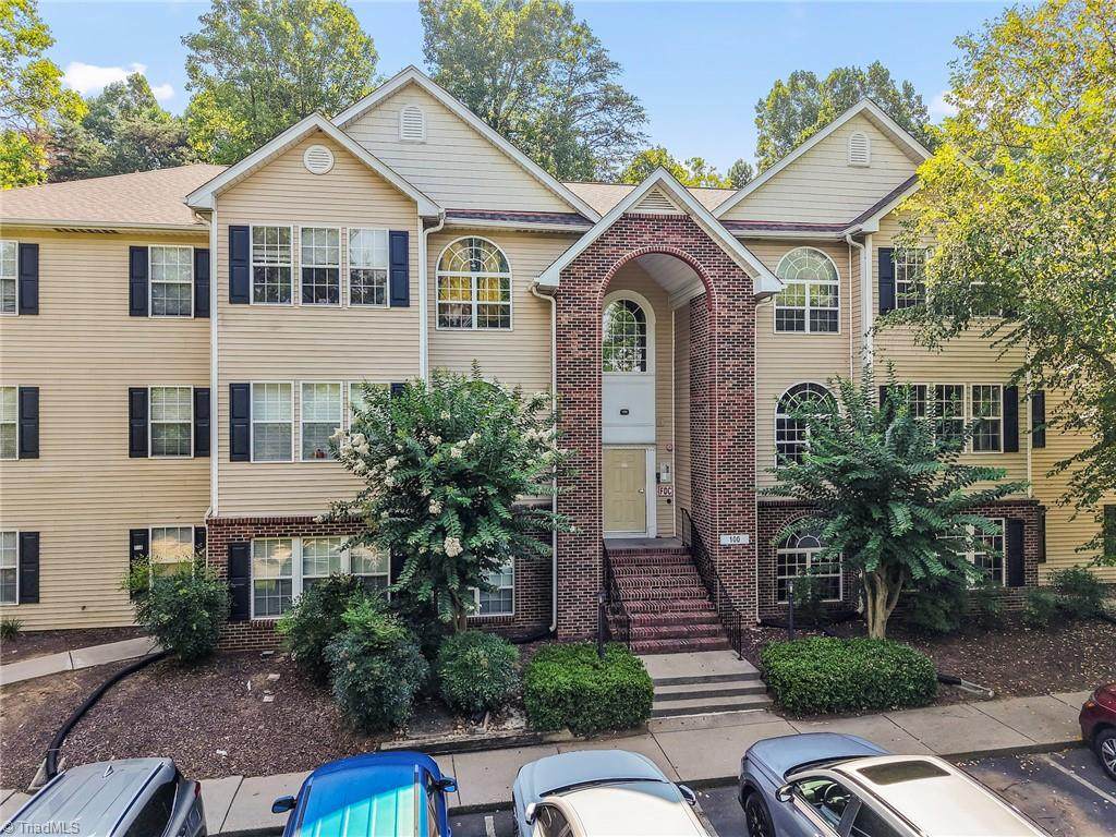 113 Ivy Glen Court - Photo 1