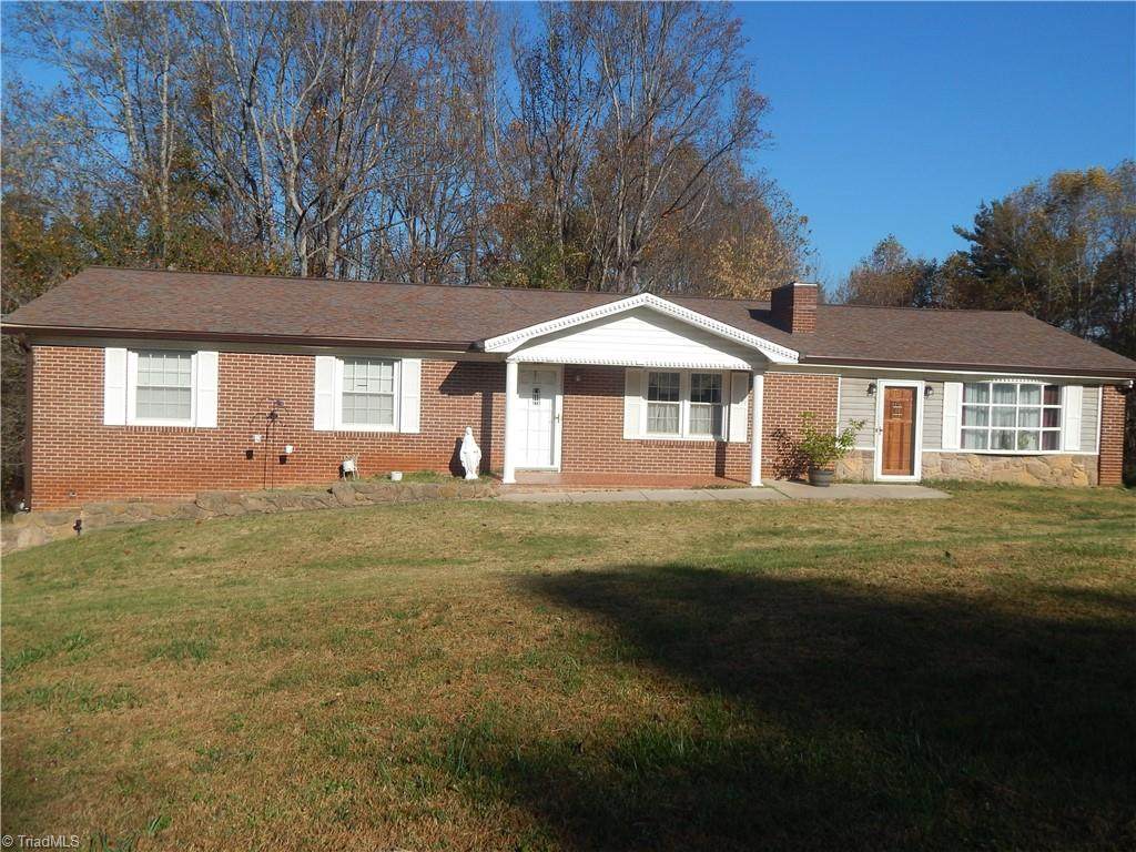 208 Oakley Drive - Photo 1