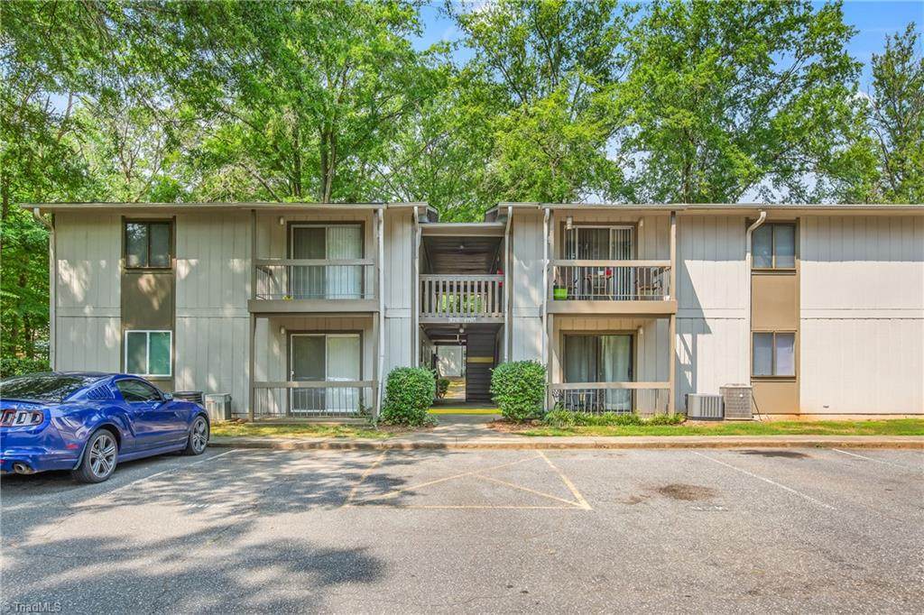 2260 Sunderland Road - Photo 1