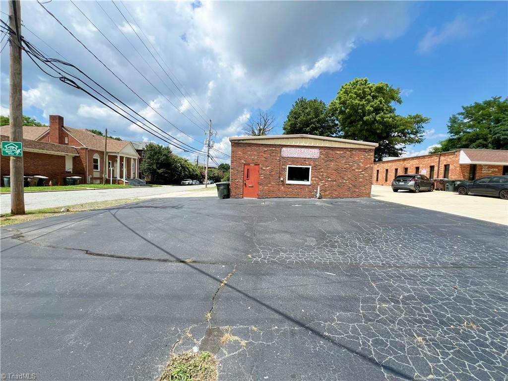 1720 Spring Garden Street - Photo 1