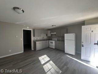 1967 Lakeview Road - Photo 1