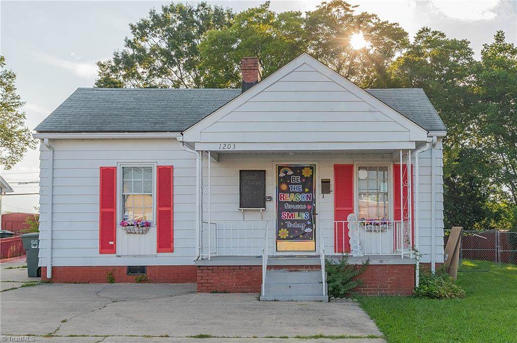 1203 Walnut Street - Photo 1