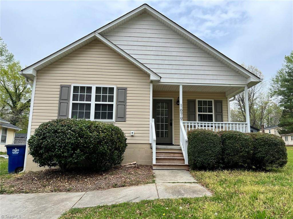 1679 Thompson Drive - Photo 1