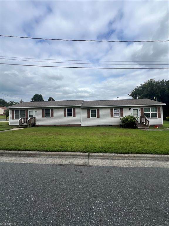 1600 Ridgewood Avenue - Photo 1