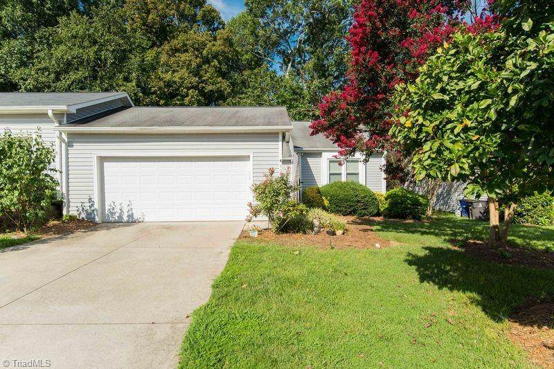 506 Westpark Circle - Photo 1