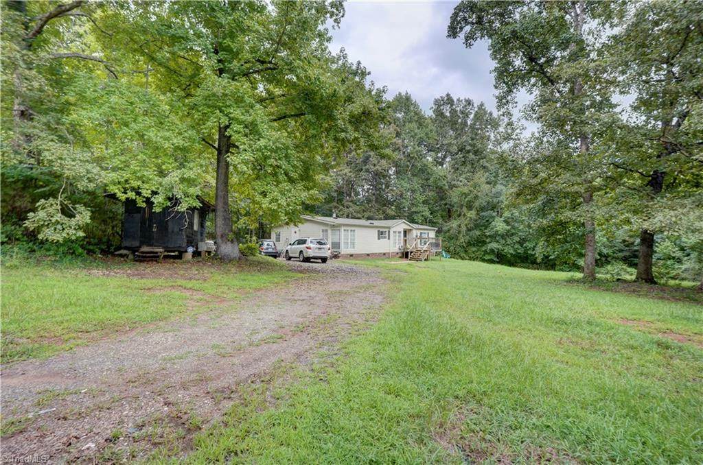 112 Casa Bella Drive - Photo 1
