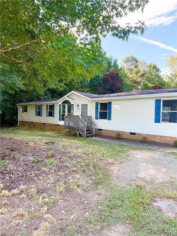 428 Candlewood Drive - Photo 1