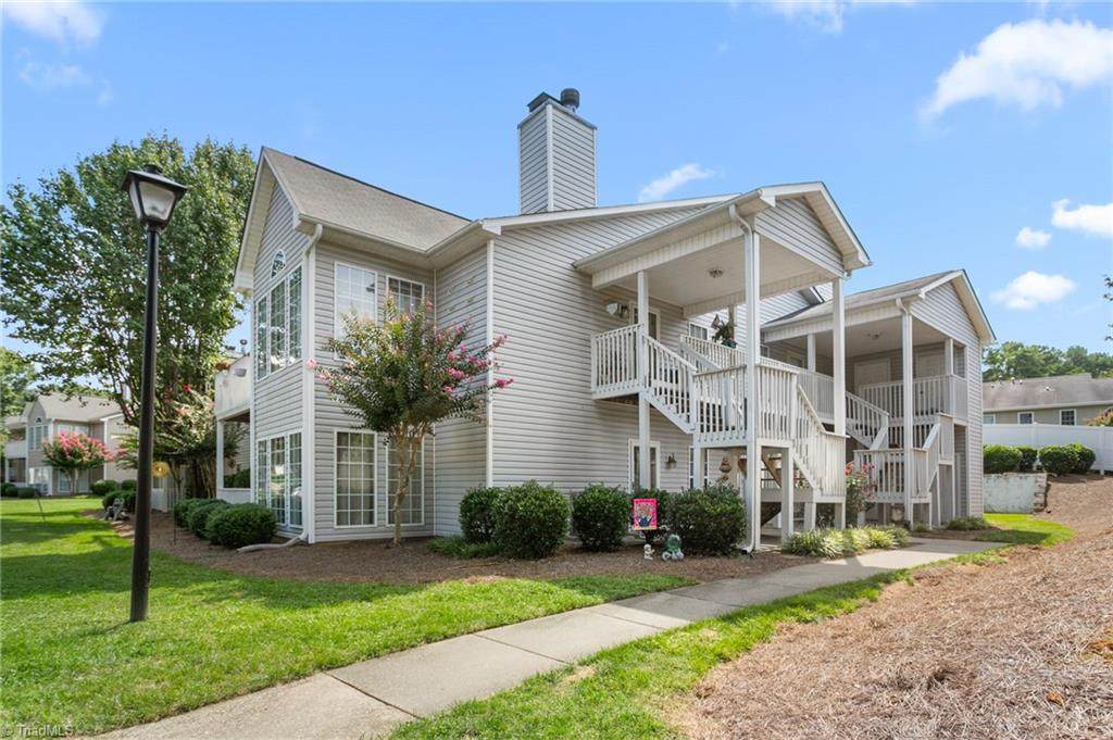 7428 Riverview Knoll Court - Photo 1