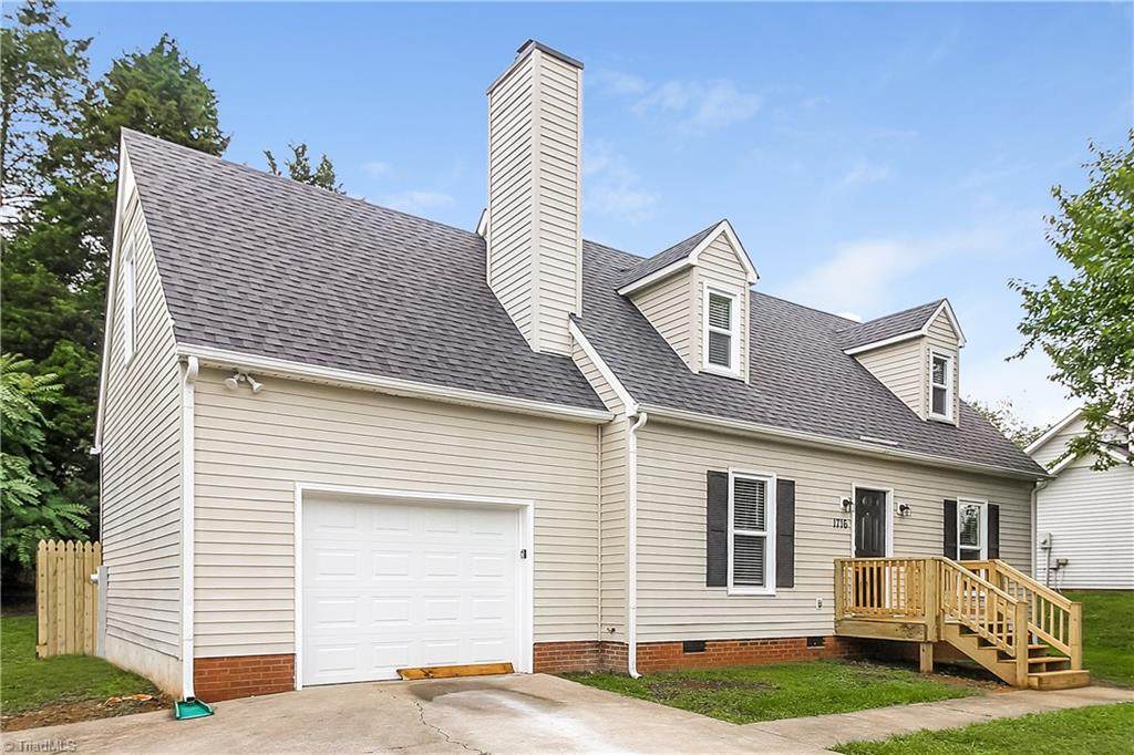 1716 Carriage Cove Lane - Photo 1