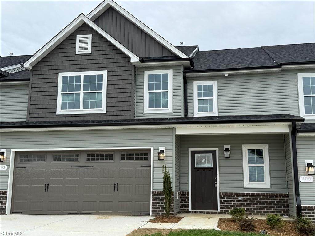 202 Oakdale Forest Court - Photo 1