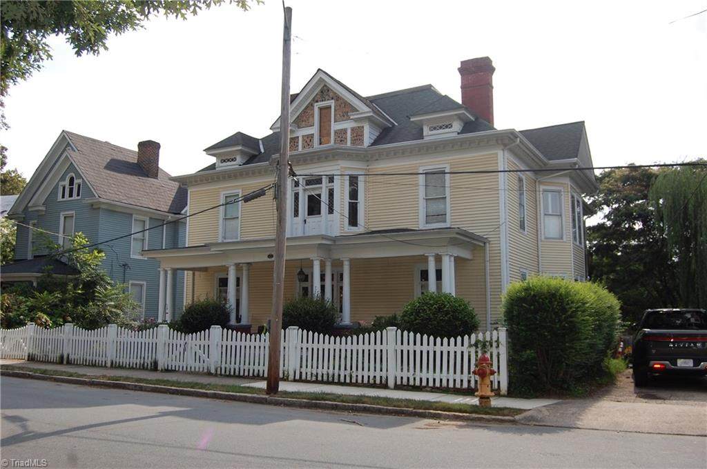 640 Spring Street - Photo 1