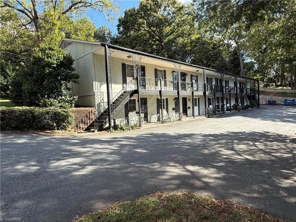 1310 Brookstown Avenue - Photo 1