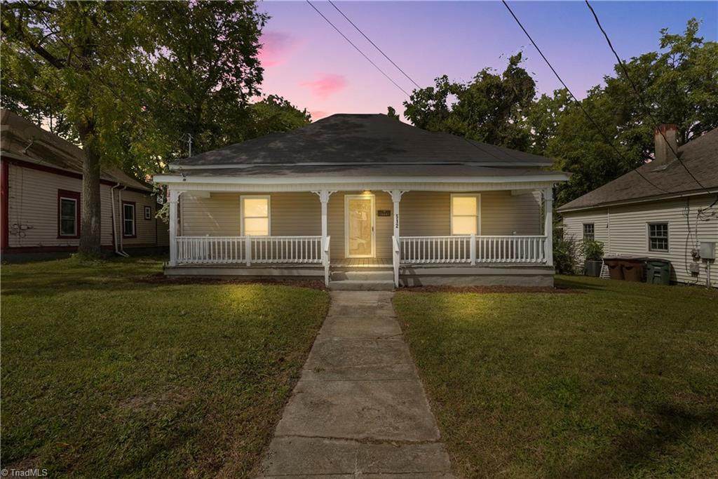 512 Martin Street - Photo 1