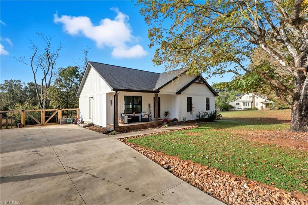 218 Taylor Street - Photo 1