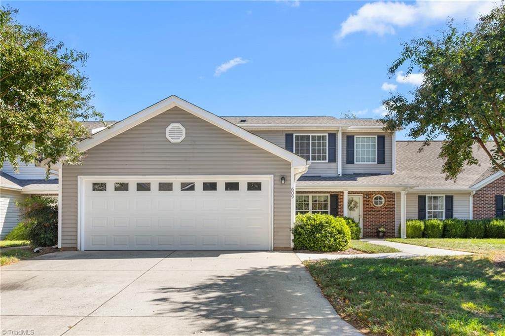 609 Huntingdon Street - Photo 1