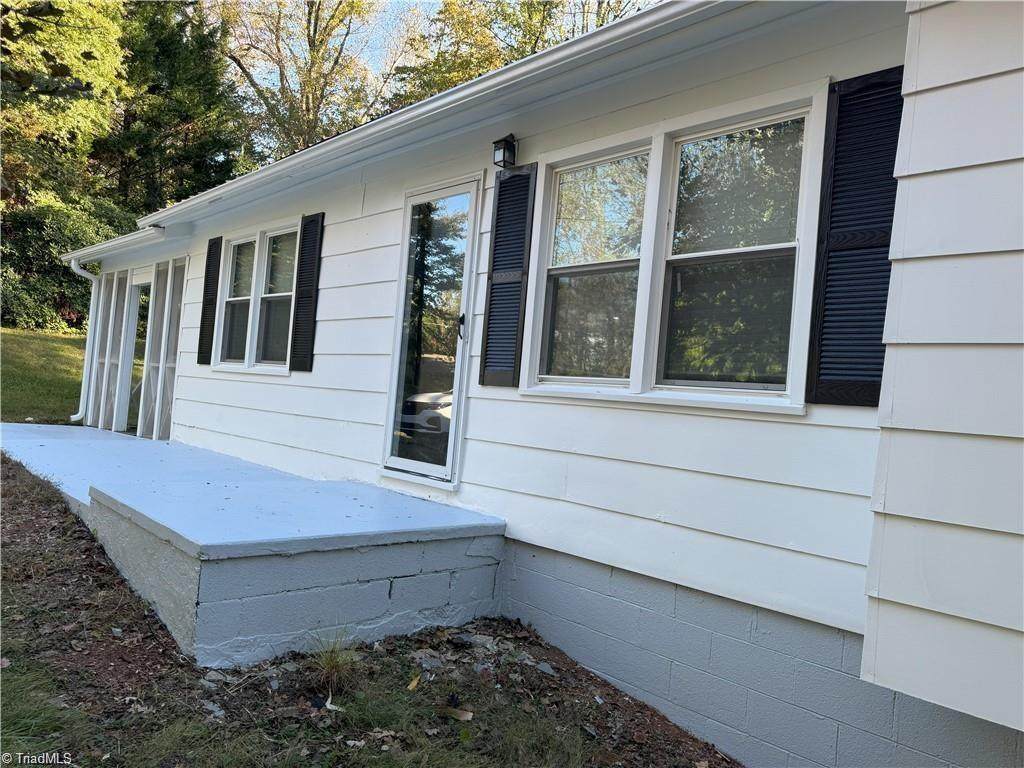 133 Salem Drive - Photo 1