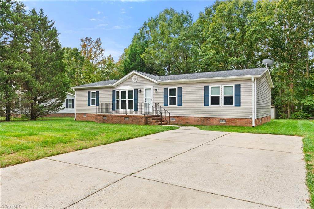 5519 Bridgeway Drive - Photo 1