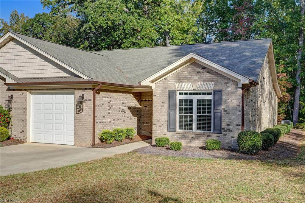 2222 St James Drive - Photo 1