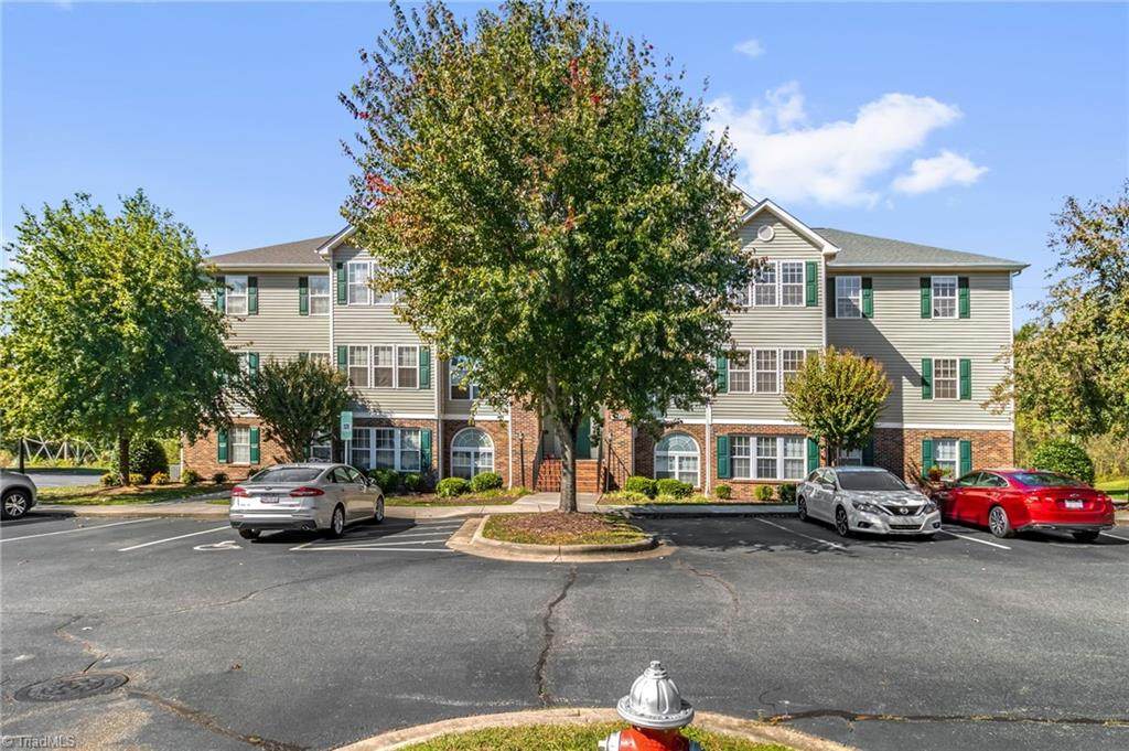 3489 Forestdale Drive - Photo 1