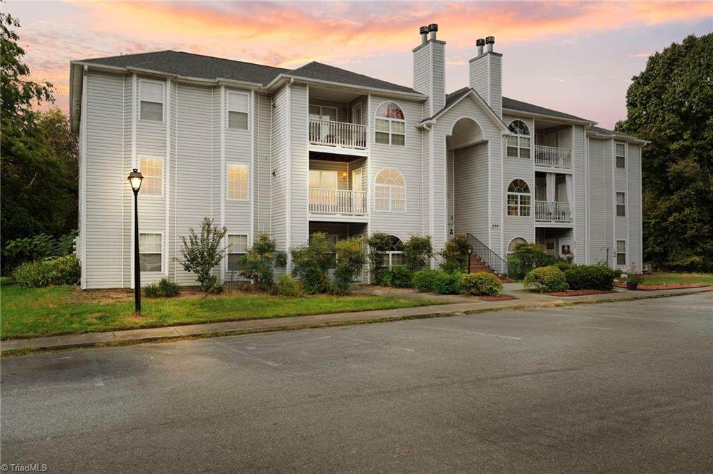 824 Rivertree Lane - Photo 1