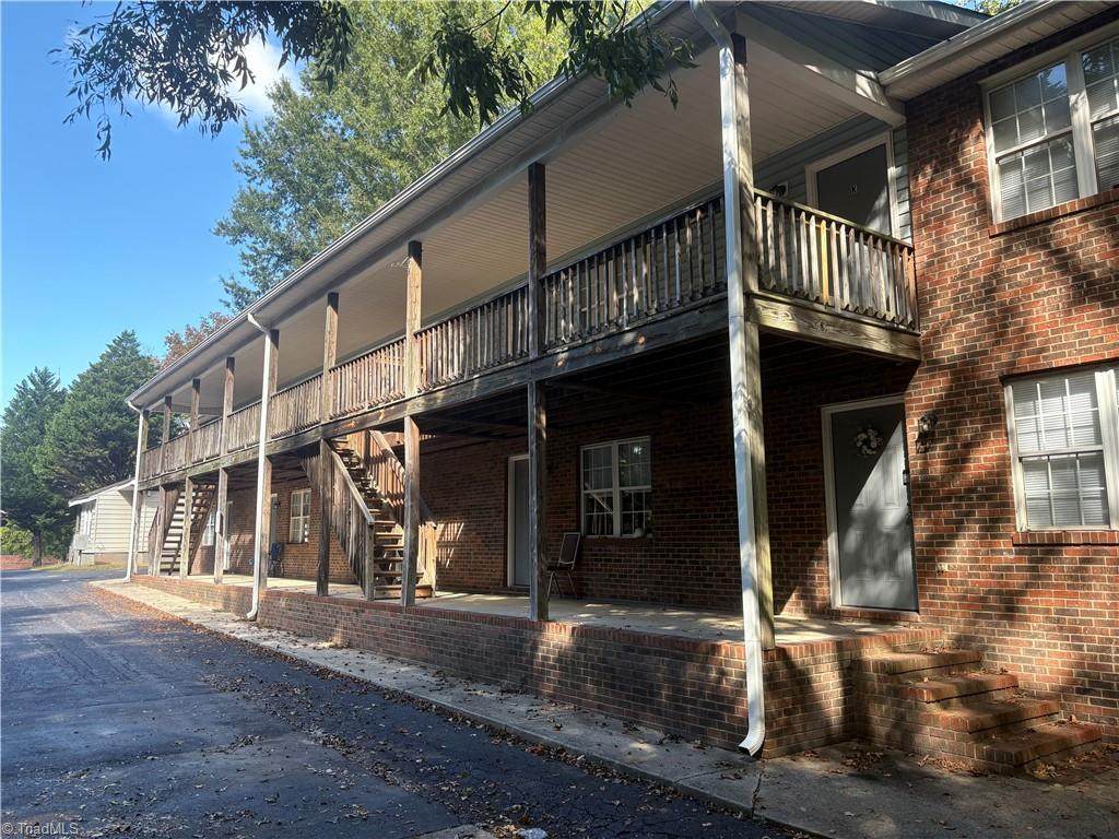 830 Sunset Avenue - Photo 1