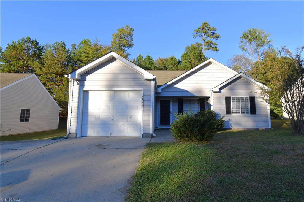 2553 Stratford Lake Road - Photo 1