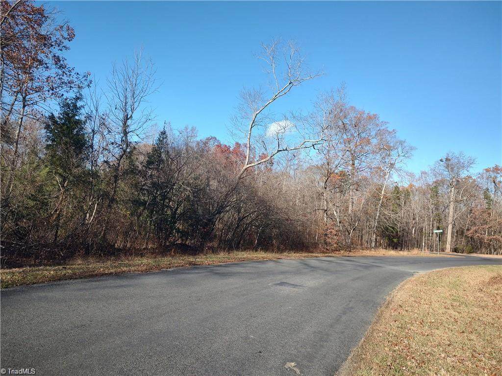 102 Harborgate Drive - Photo 1