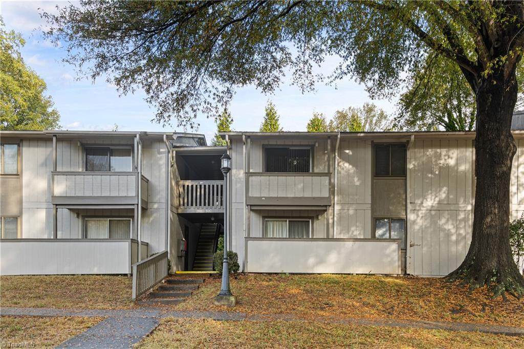 2235 Sunderland Road - Photo 1