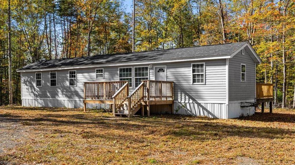 461 Gravel Hill Road - Photo 1