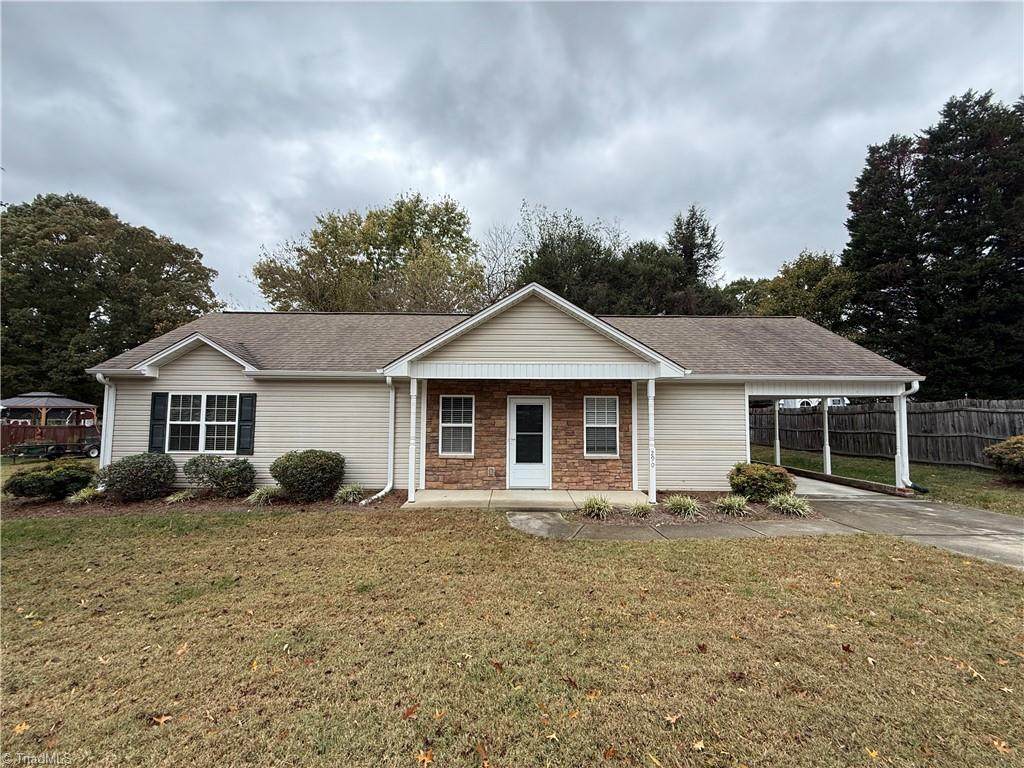 290 Janet Avenue - Photo 1