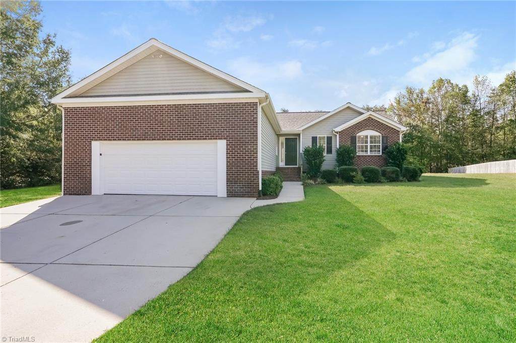 7873 Springdale Meadow Drive - Photo 1