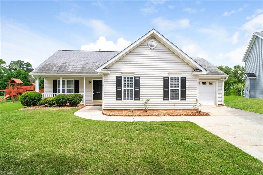 3821 Eagles View Court - Photo 1