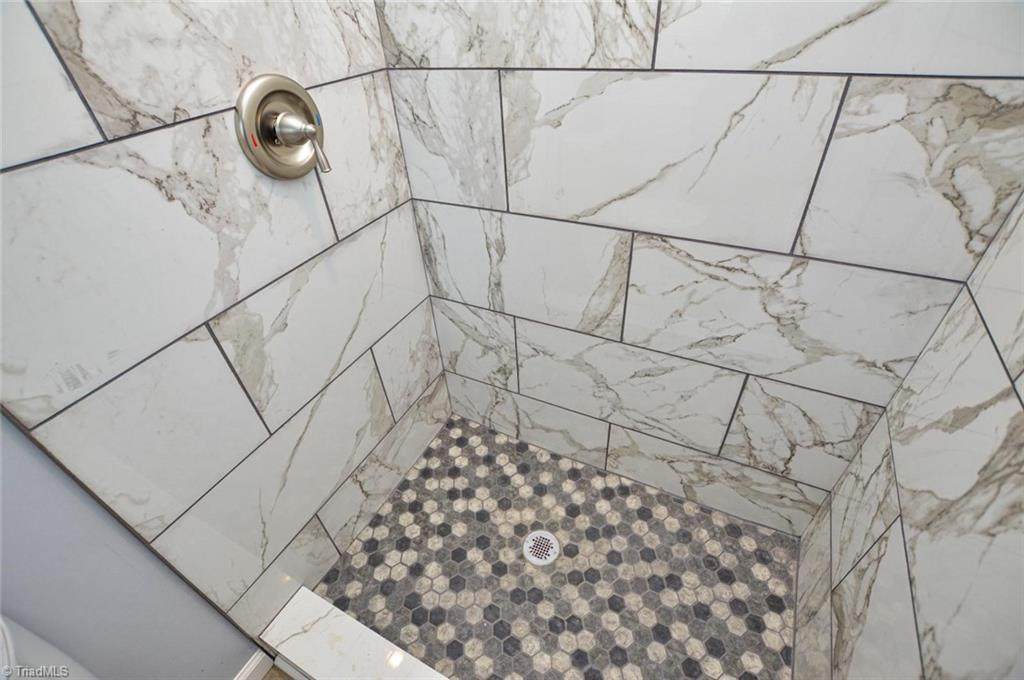 5385 Macy Grove Road - Photo 1