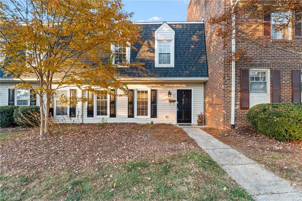 4080 Huntingreen Lane - Photo 1