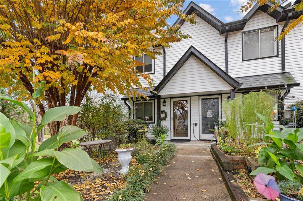 402 Renfro Street - Photo 1