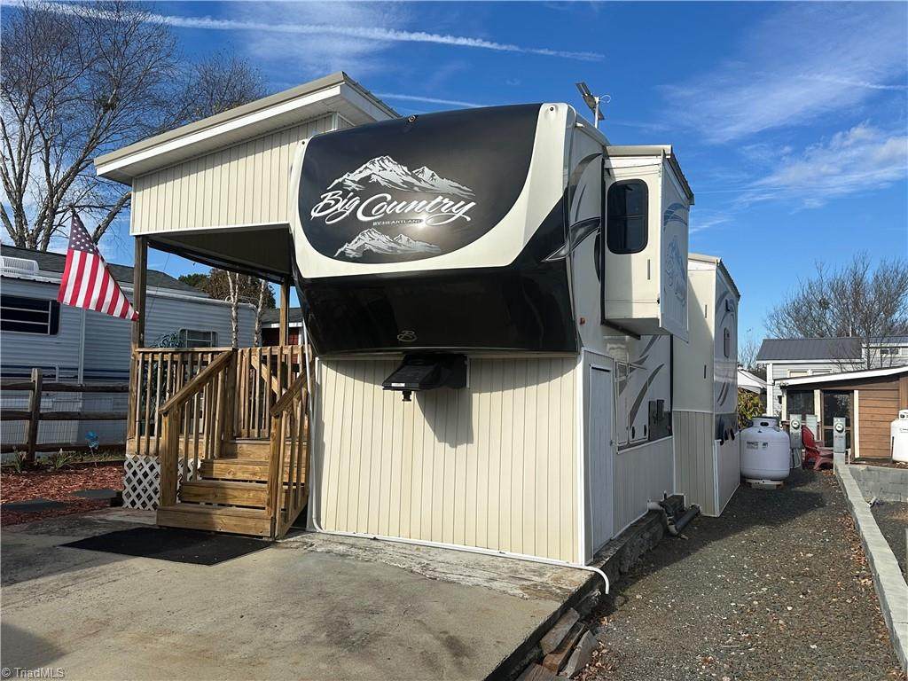 108 Grand View Drive - Photo 1