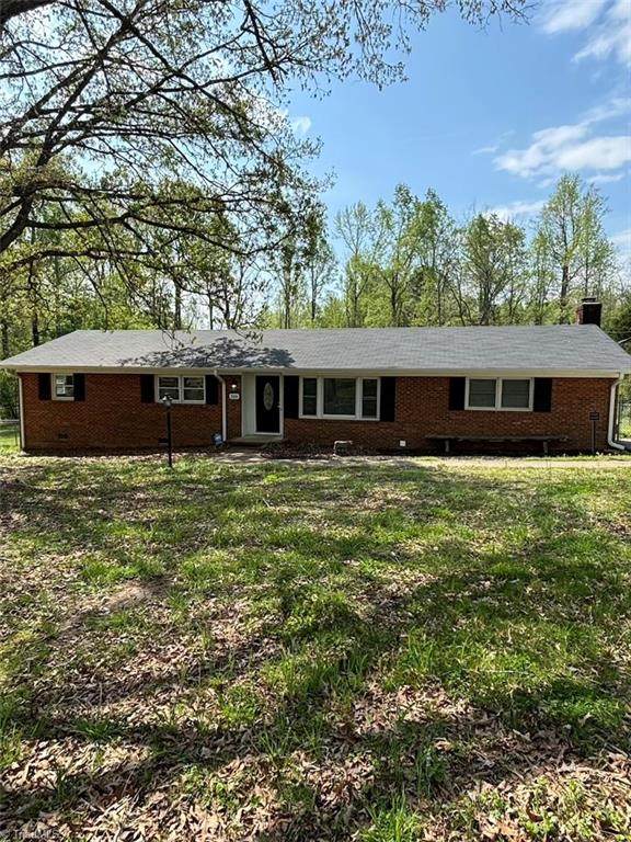 300 Venus Drive - Photo 1