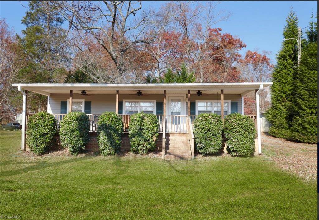 531 Lake Shore Avenue - Photo 1