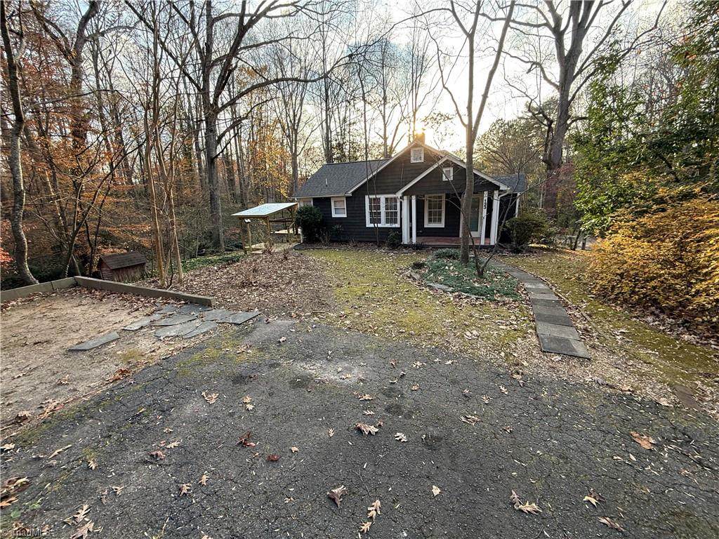 133 Woodbriar Road - Photo 1