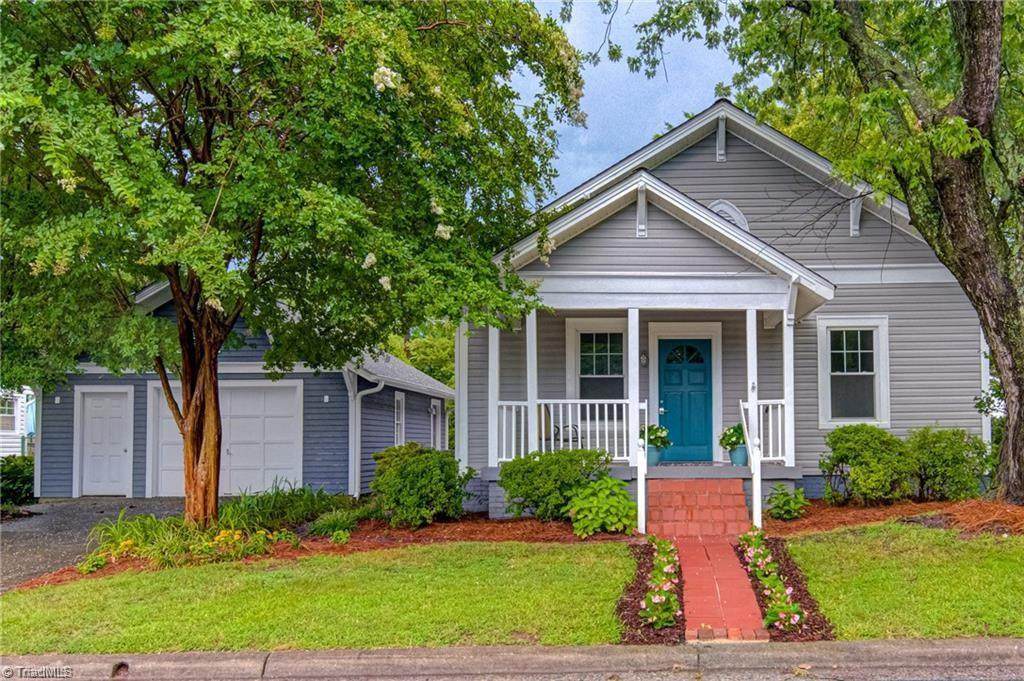 1306 Bogart Street - Photo 1