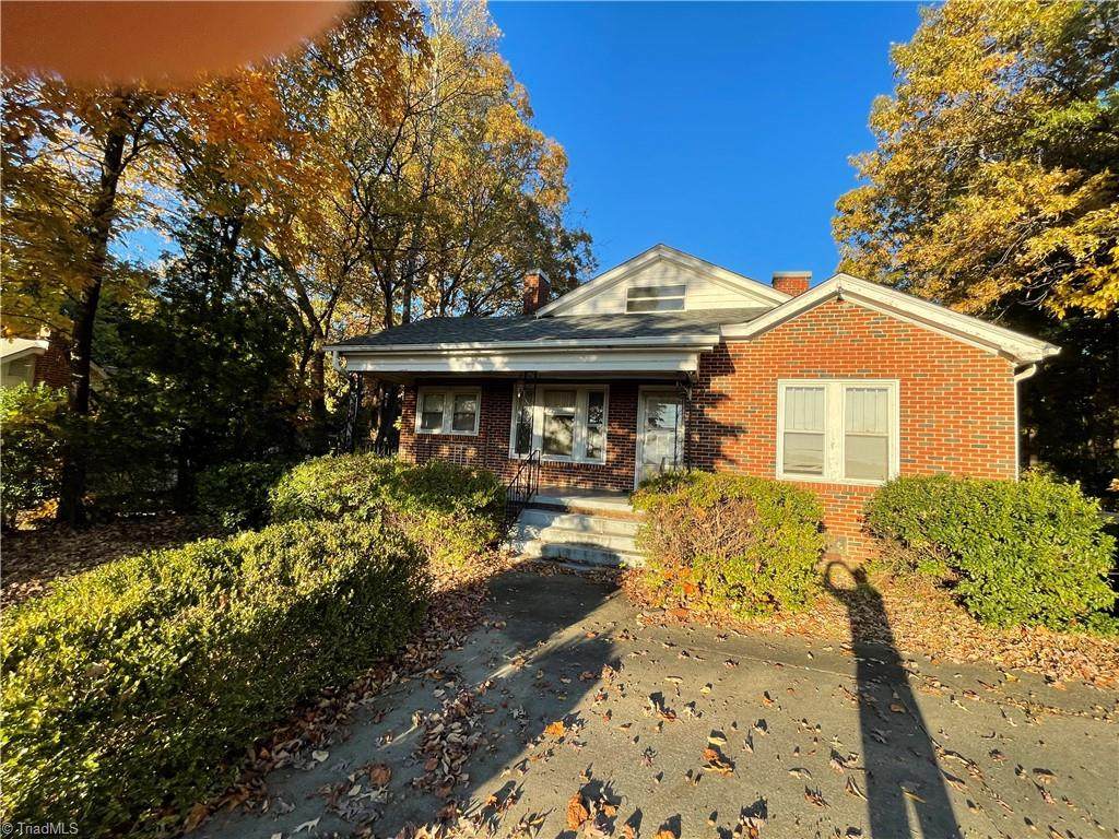 2012 Chapel Hill Road - Photo 1