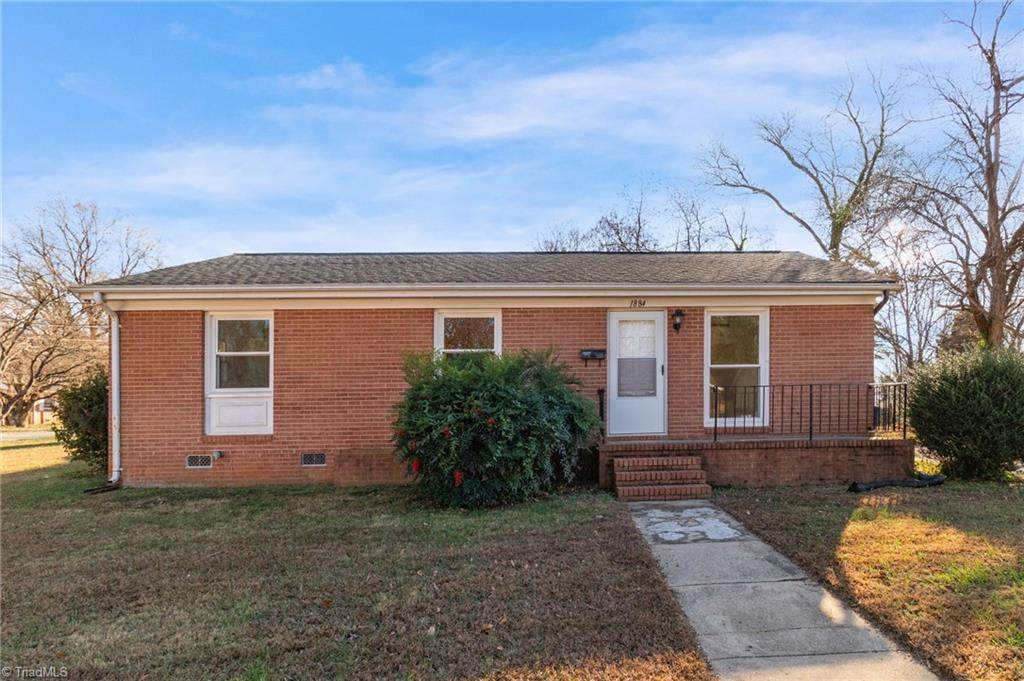 1884 Deborah Lane - Photo 1