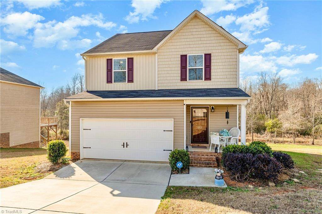 1377 Robins Nest Drive - Photo 1